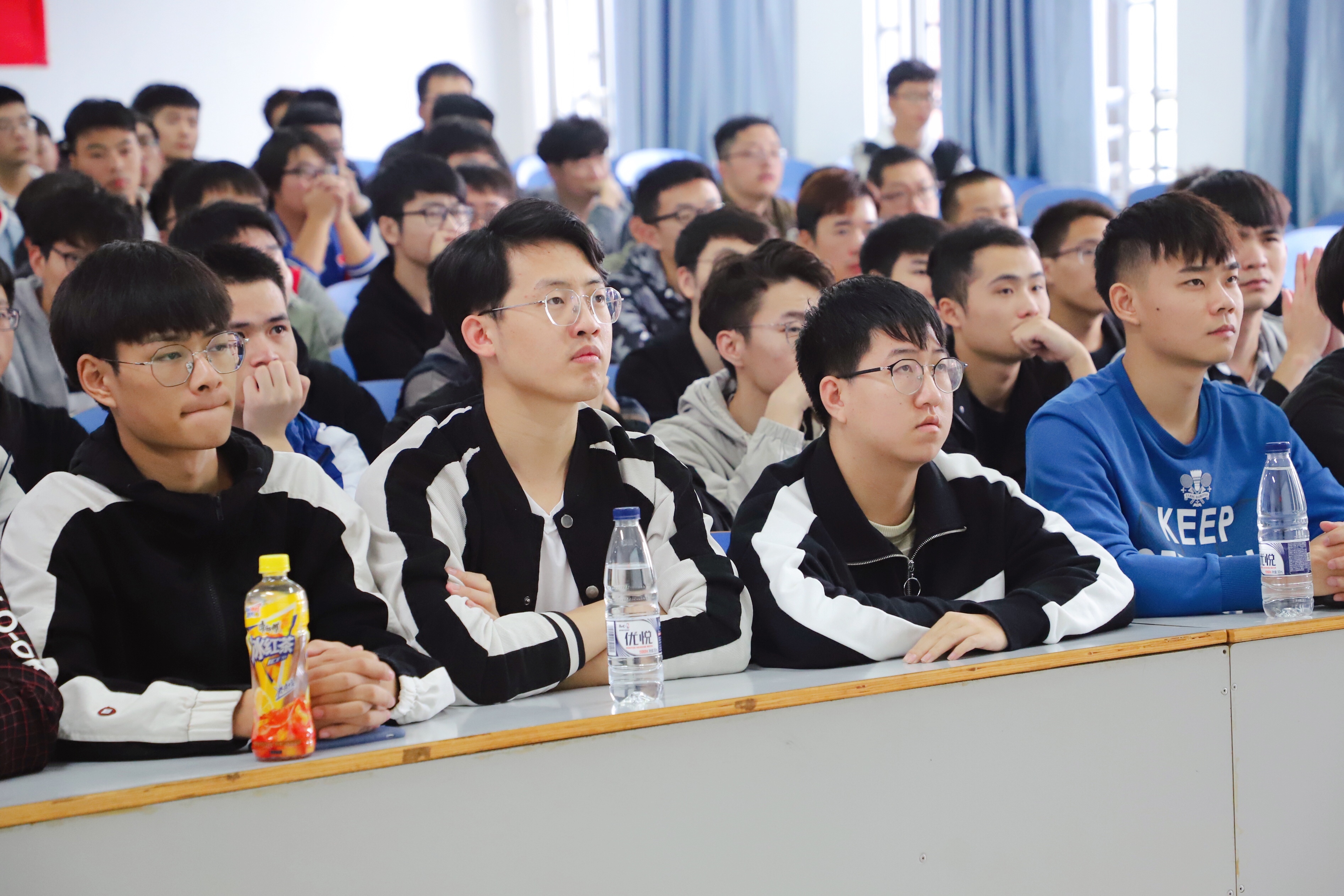 ece1836529652f99d8893cad09de0ed.jpg
